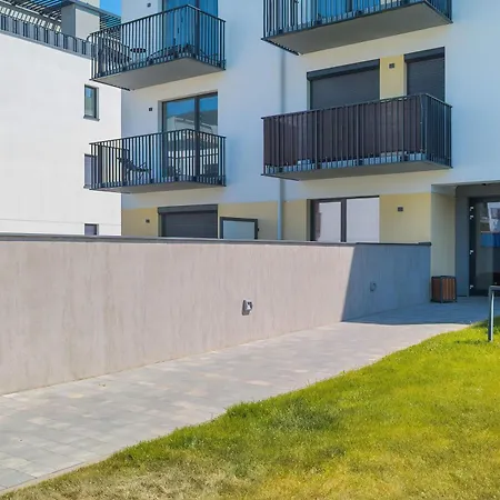 Appartement Przestronny Z Balkonem I Parkingiem Blisko Morza By Renters Jastrzębia Góra