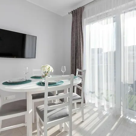 Przestronny Z Balkonem I Parkingiem Blisko Morza By Renters Апартаменты Ястшембя-Гура