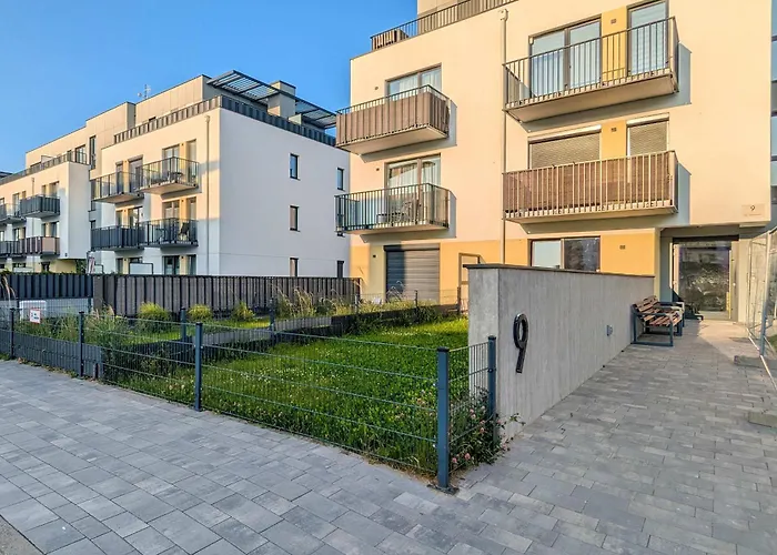 Przestronny Z Balkonem I Parkingiem Blisko Morza By Renters *