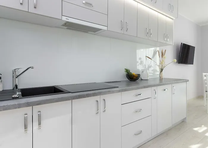 Przestronny Z Balkonem I Parkingiem Blisko Morza By Renters Jastrzębia Góra