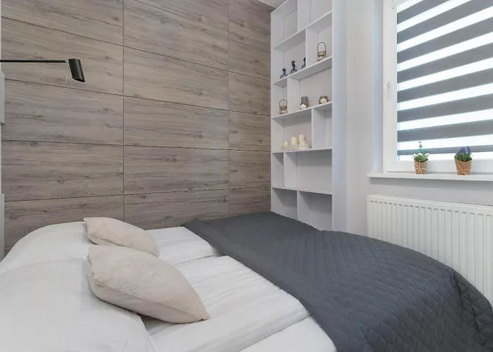 Przestronny Z Balkonem I Parkingiem Blisko Morza By Renters